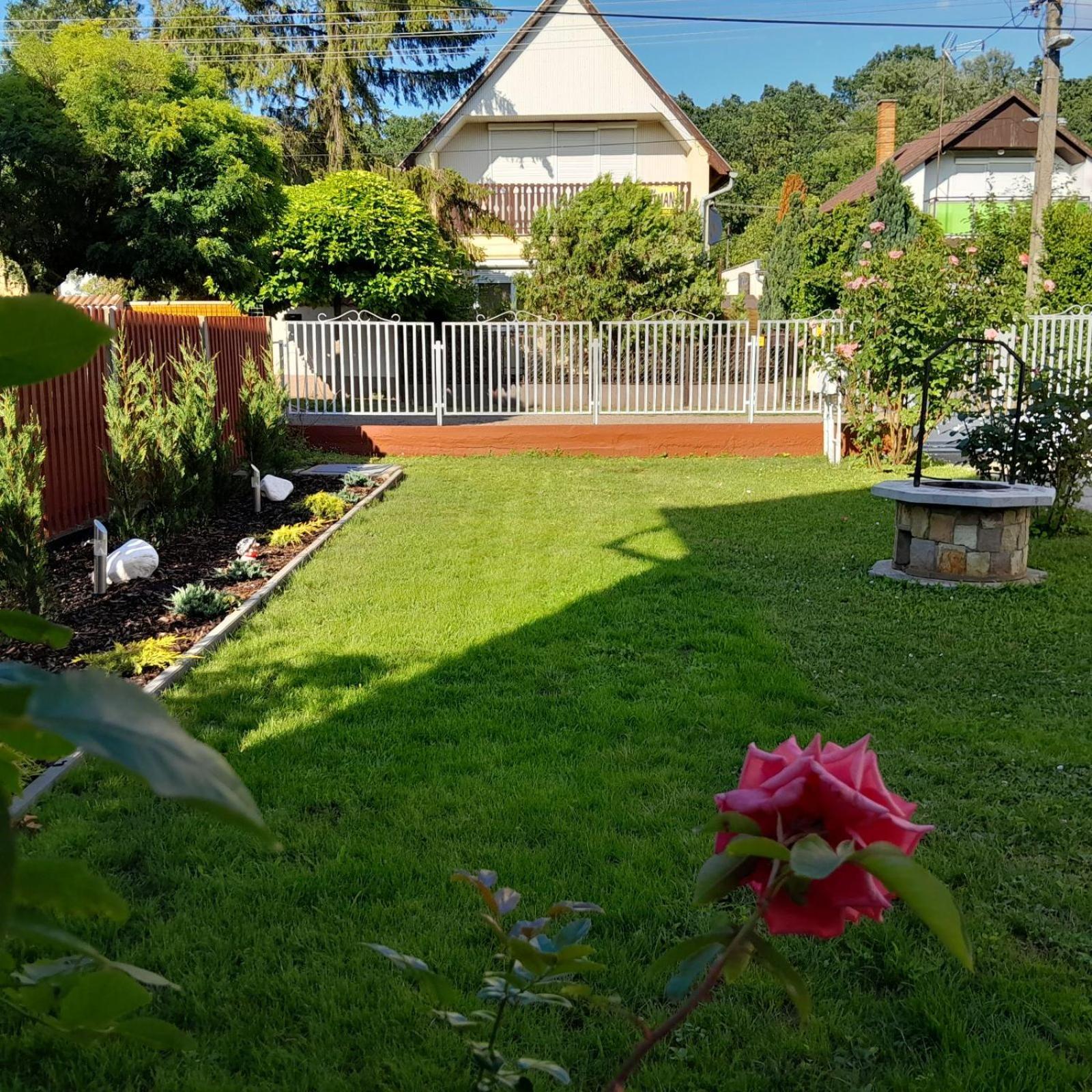 Edit Haz Hajdúszoboszló Exterior foto